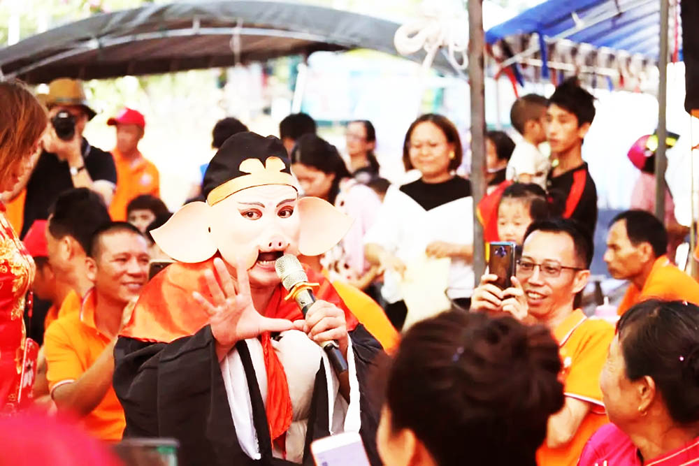 活動演出節(jié)目《豬八戒模仿秀》