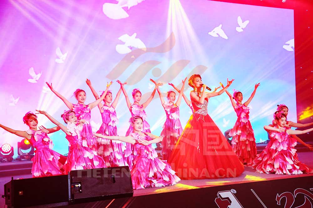 歌舞演藝節(jié)目《綻放》